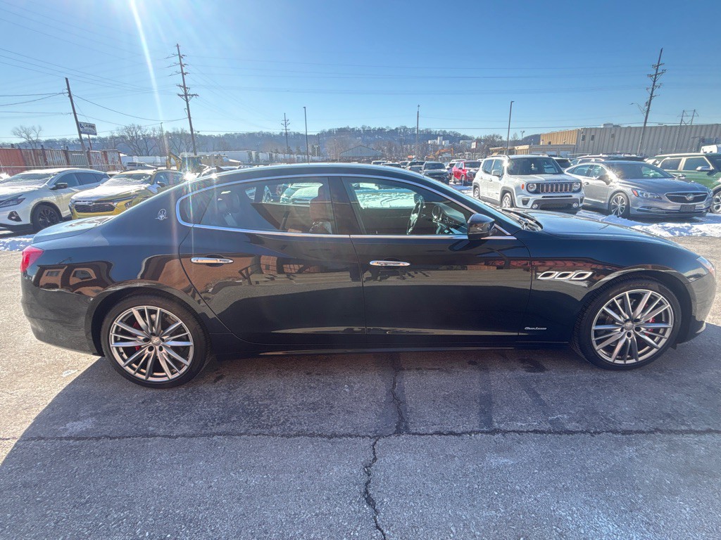 2019 Maserati Quattroporte Image 8