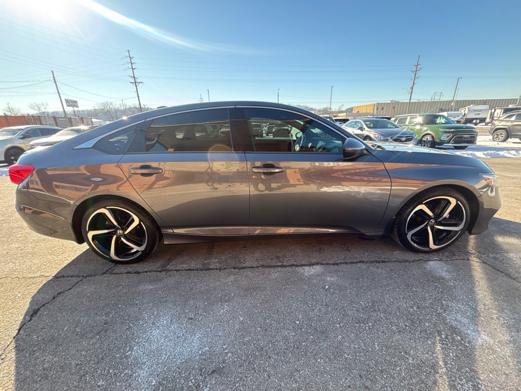 2019 Honda Accord Image 6