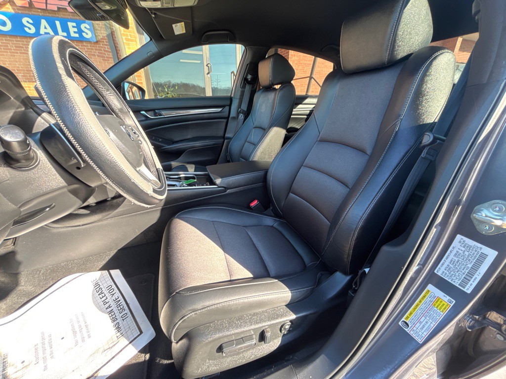 2019 Honda Accord Image 12