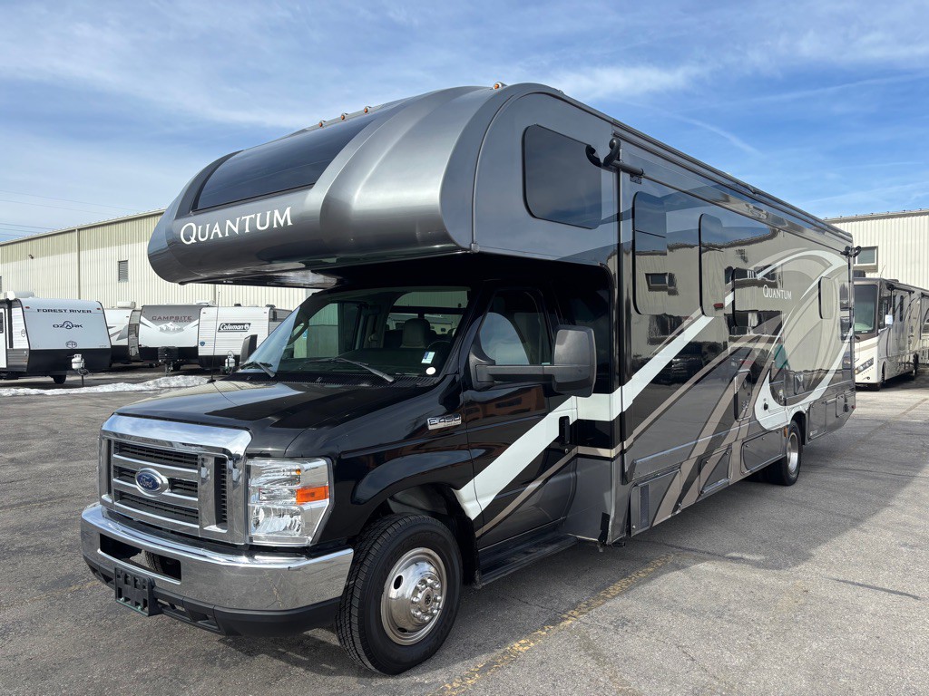 2019 Ford Econoline Image 1