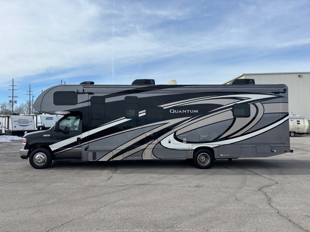 2019 Ford Econoline Image 2