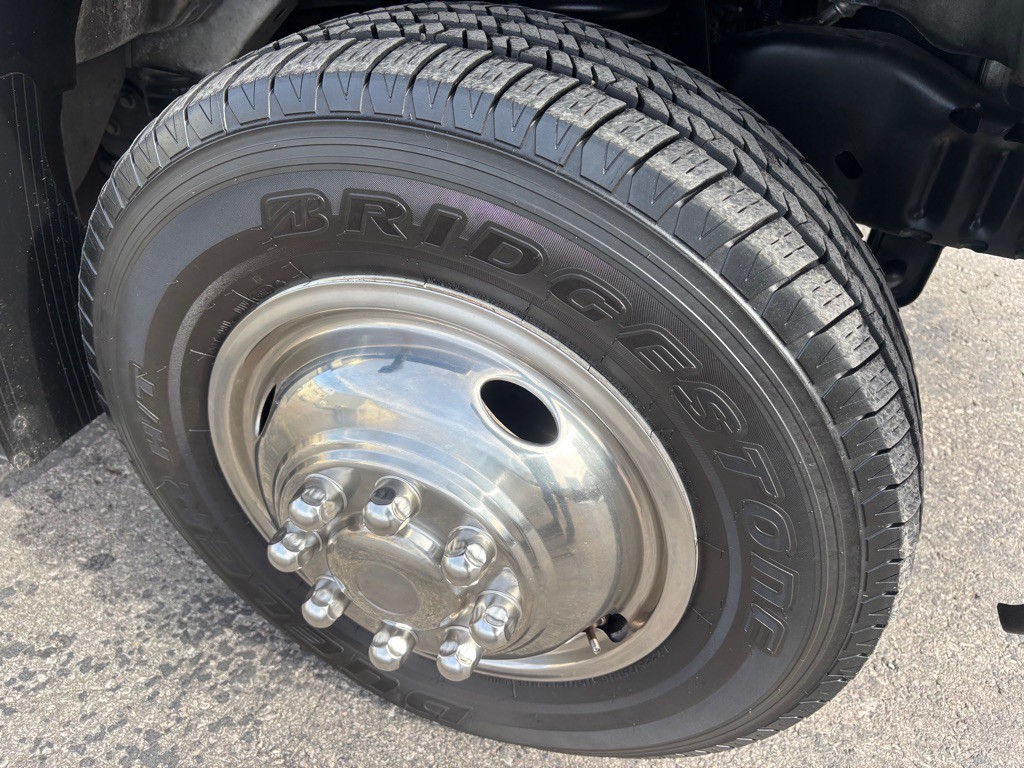 2019 Ford Econoline Image 10