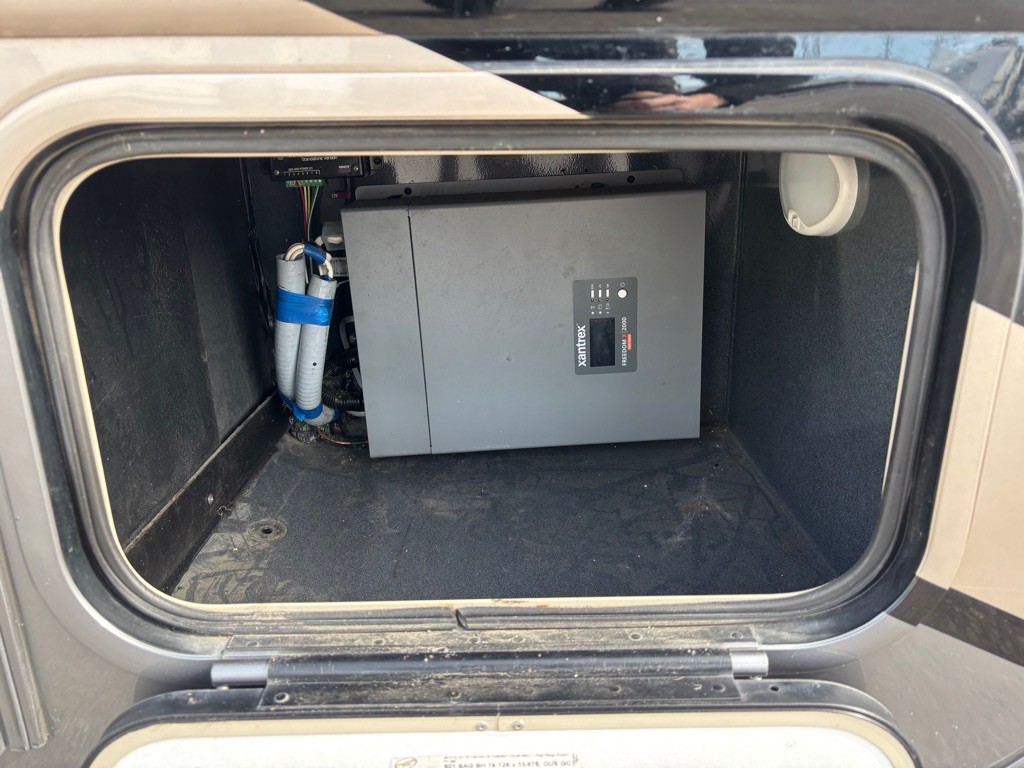 2019 Ford Econoline Image 13