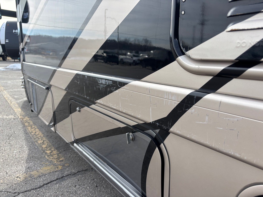 2019 Ford Econoline Image 17