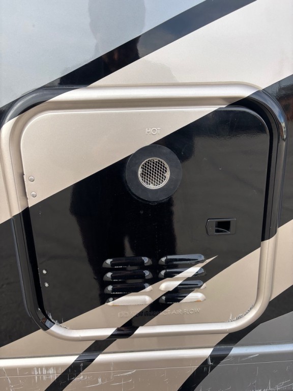 2019 Ford Econoline Image 19