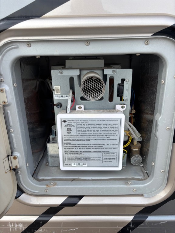 2019 Ford Econoline Image 20