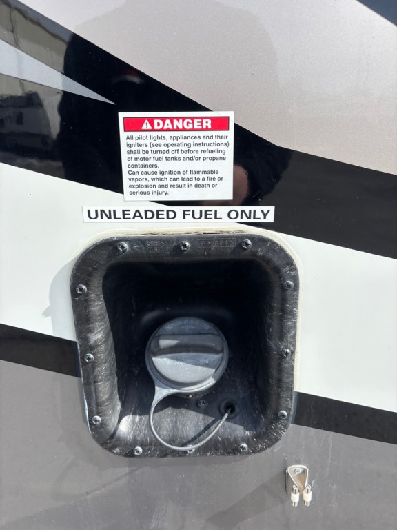 2019 Ford Econoline Image 27