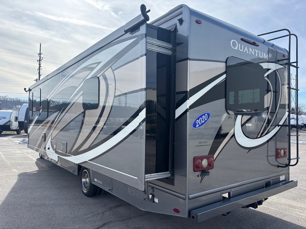 2019 Ford Econoline Image 32