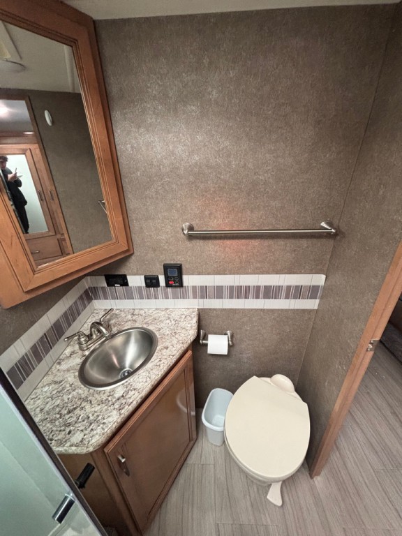 2019 Ford Econoline Image 49