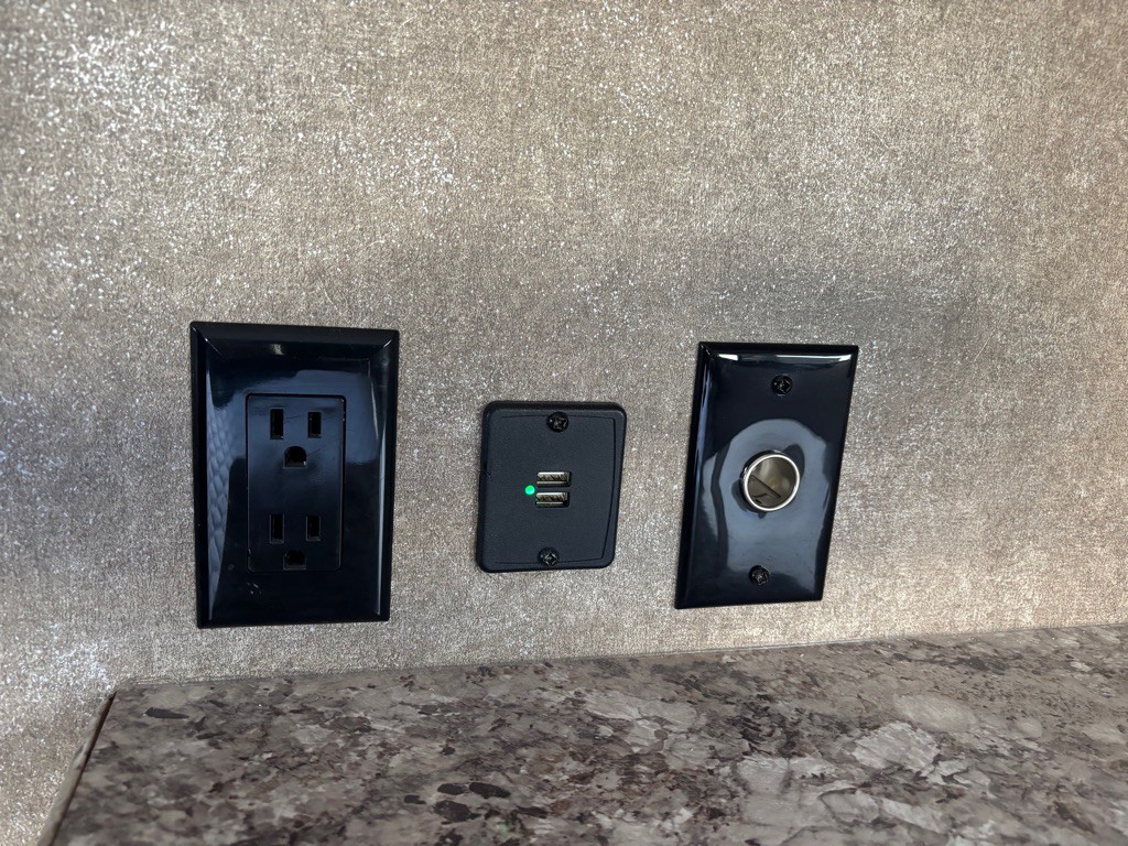 2019 Ford Econoline Image 57