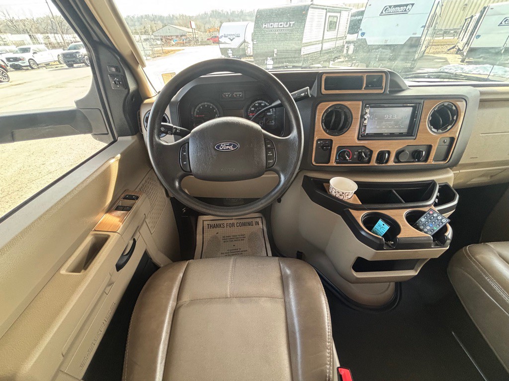 2019 Ford Econoline Image 59