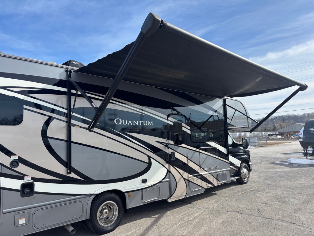 2019 Ford Econoline Image 64