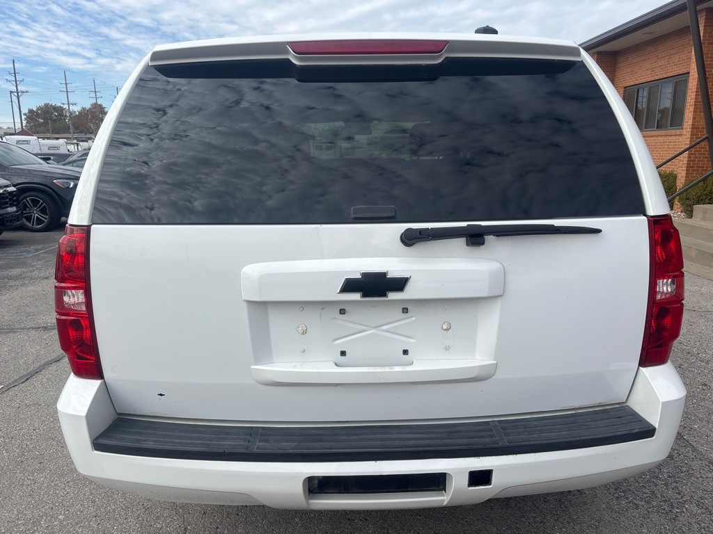 2011 Chevrolet Tahoe Image 8