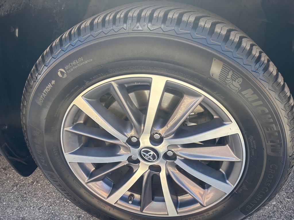 2019 Toyota Highlander Image 5