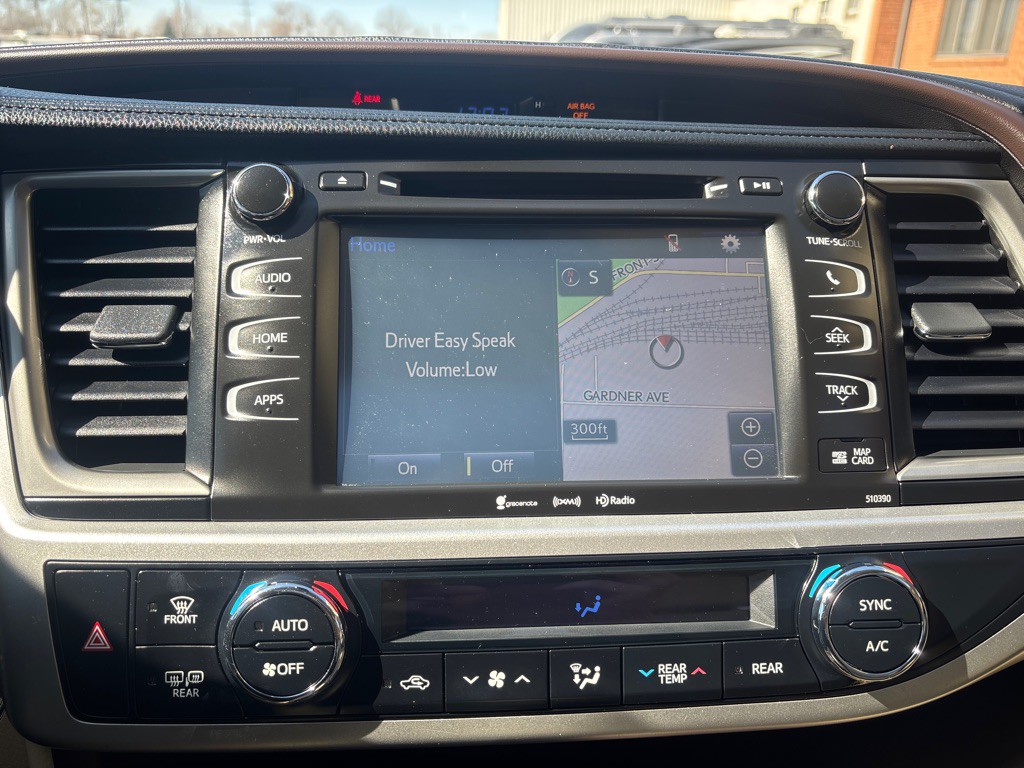 2019 Toyota Highlander Image 23