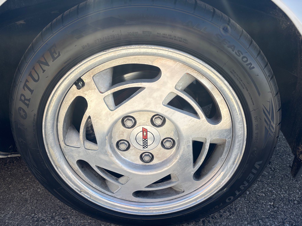 1990 Chevrolet Corvette Image 6