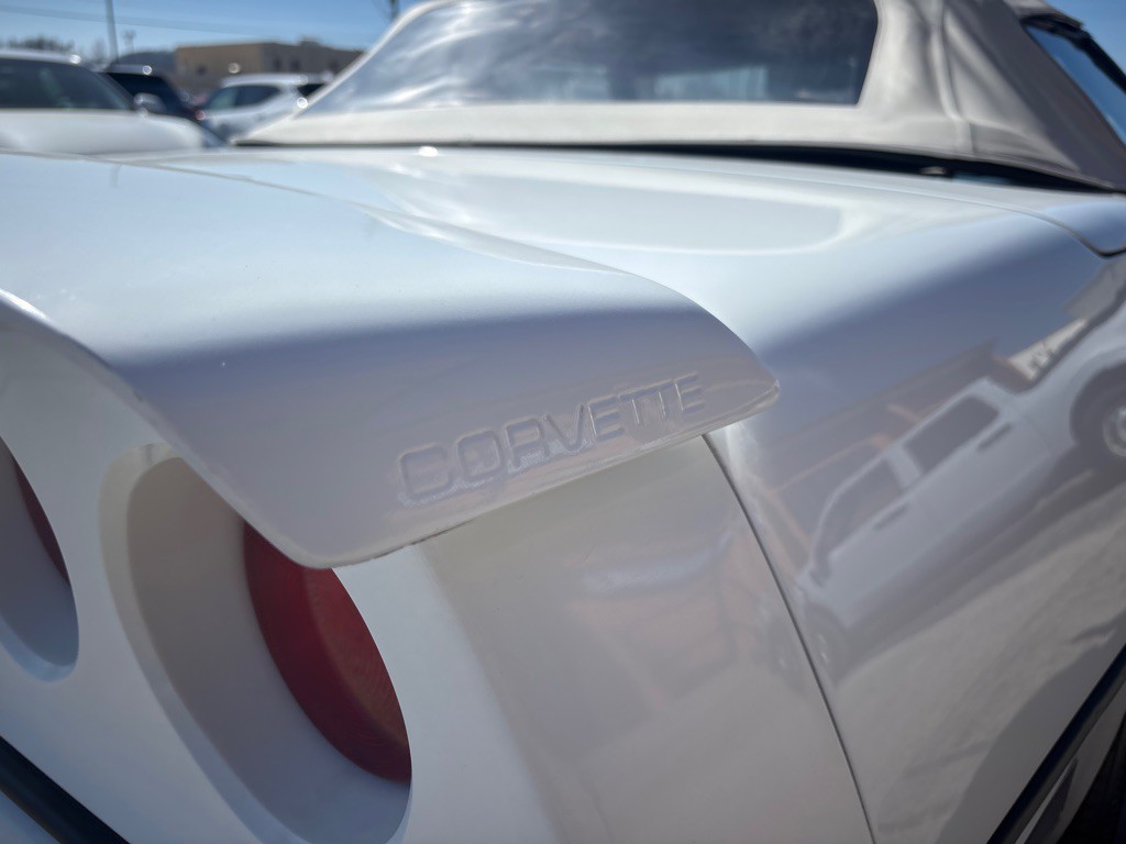 1990 Chevrolet Corvette Image 11
