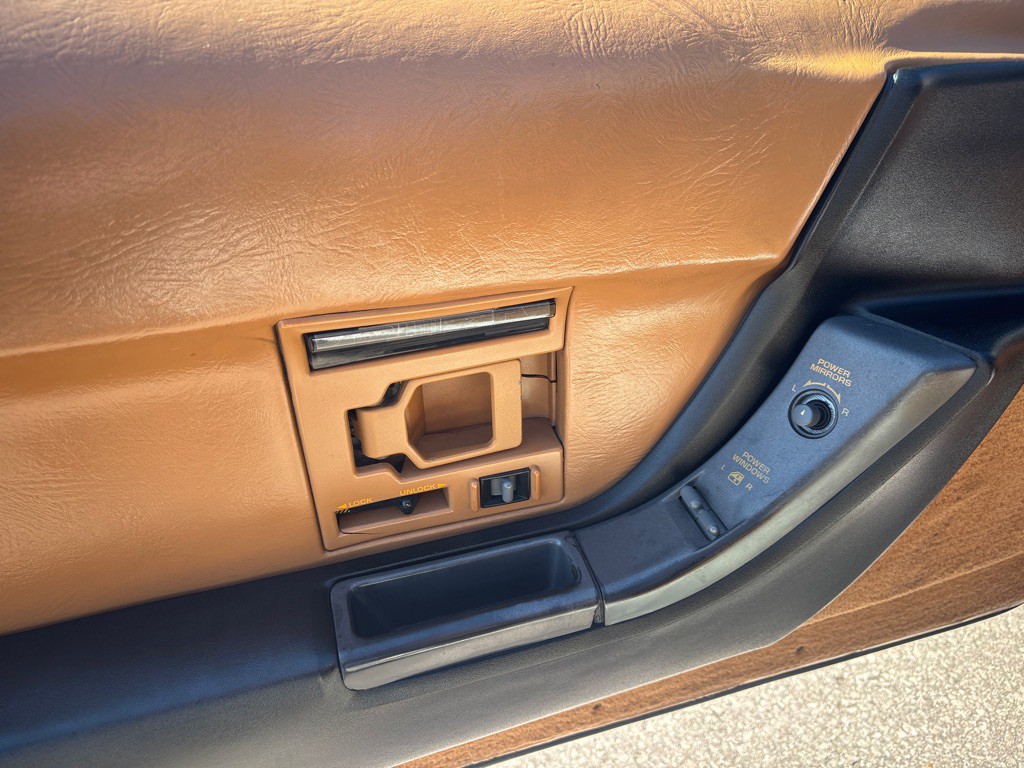 1990 Chevrolet Corvette Image 15