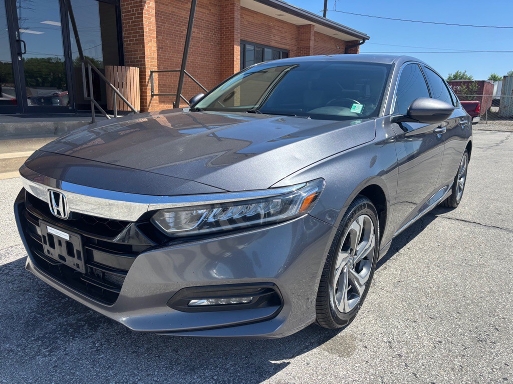 2018 Honda Accord Image 2