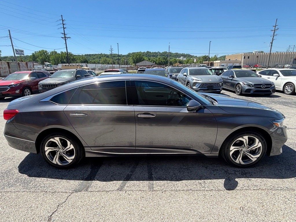 2018 Honda Accord Image 7