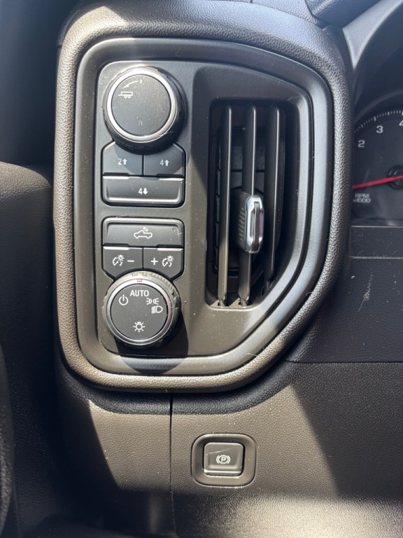 2022 Chevrolet Silverado 1500 Image 18