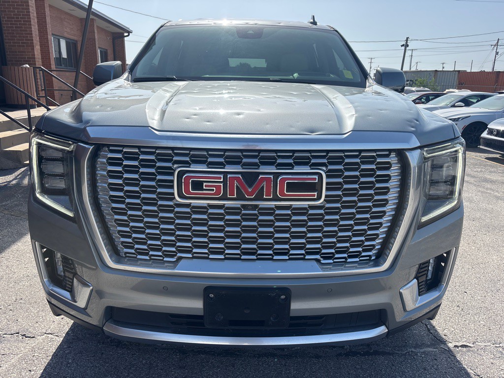 2024 GMC Yukon Image 3