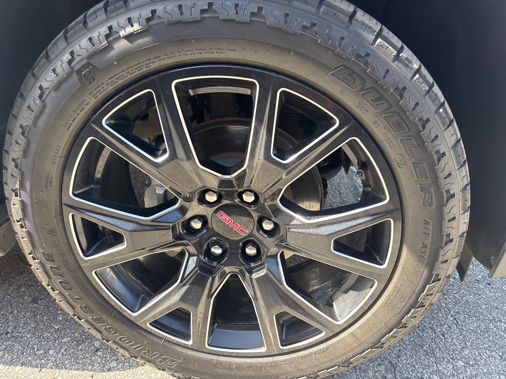 2024 GMC Yukon Image 7
