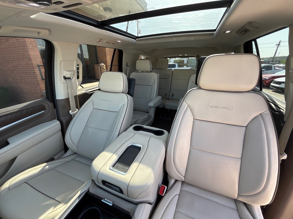 2024 GMC Yukon Image 21