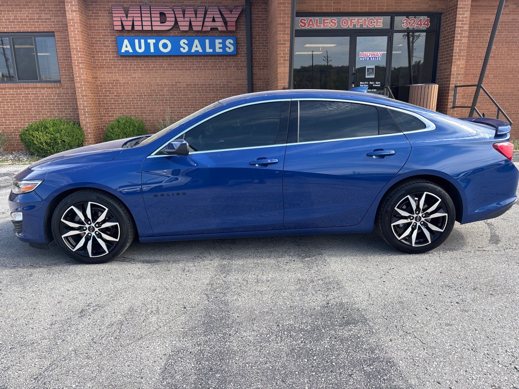 2023 Chevrolet Malibu Image 1