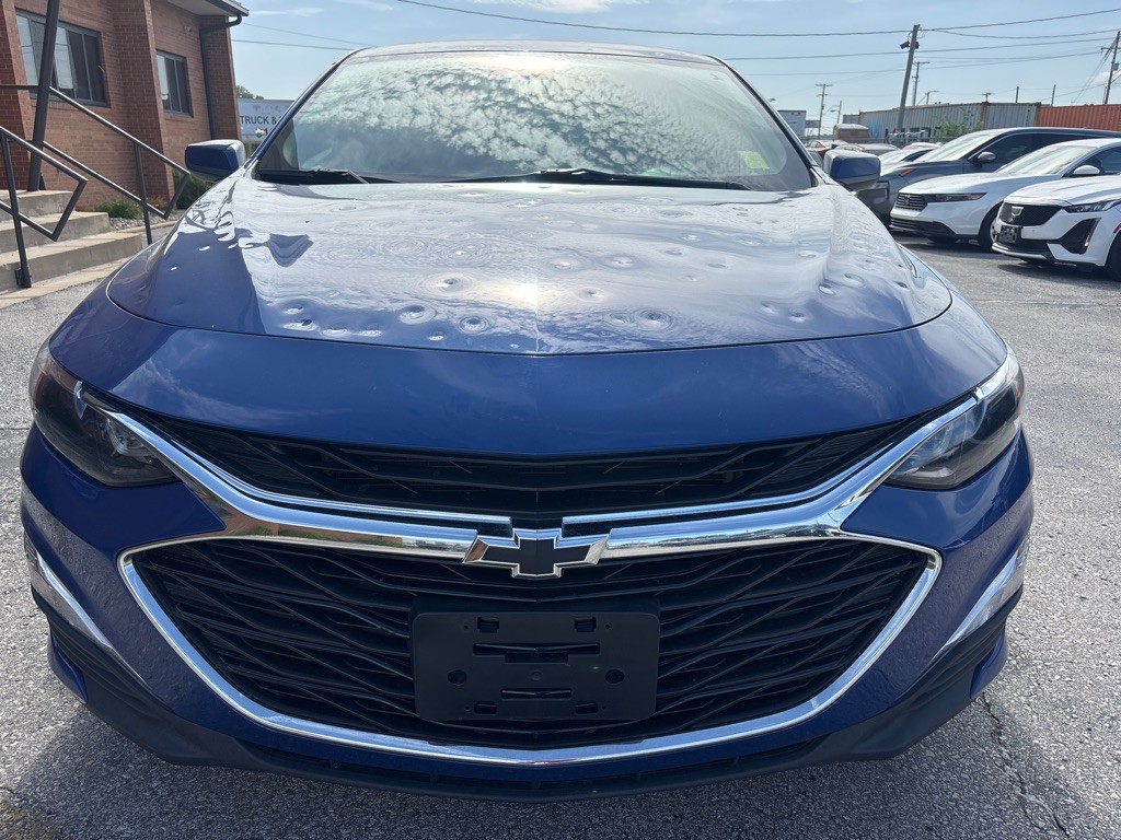 2023 Chevrolet Malibu Image 3
