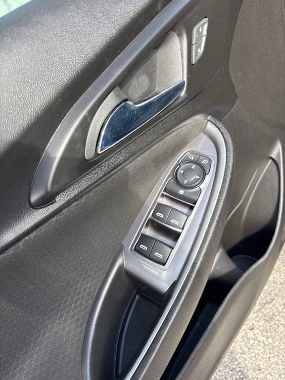 2023 Chevrolet Malibu Image 21