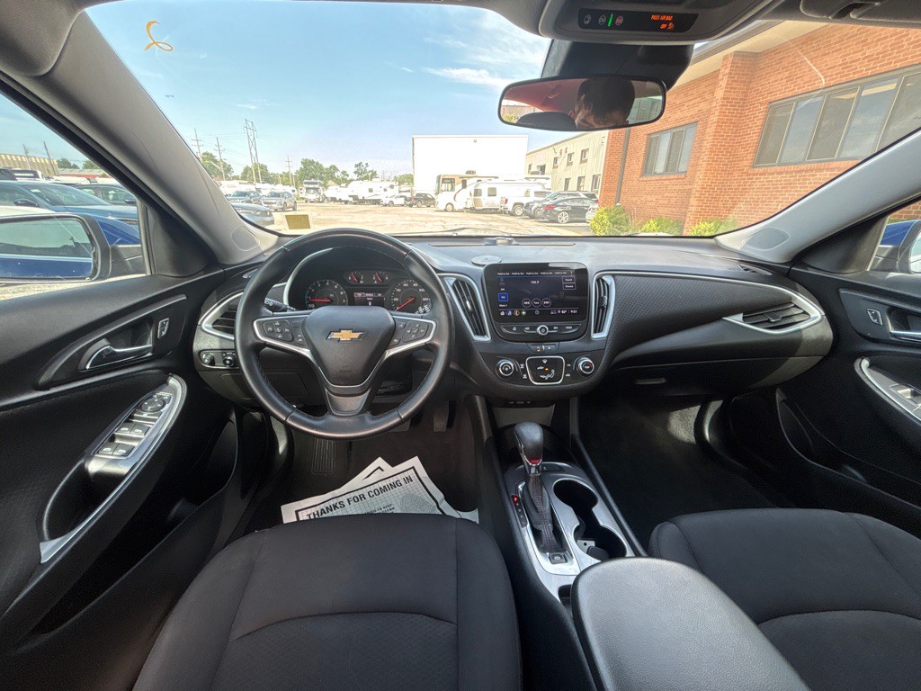 2023 Chevrolet Malibu Image 25