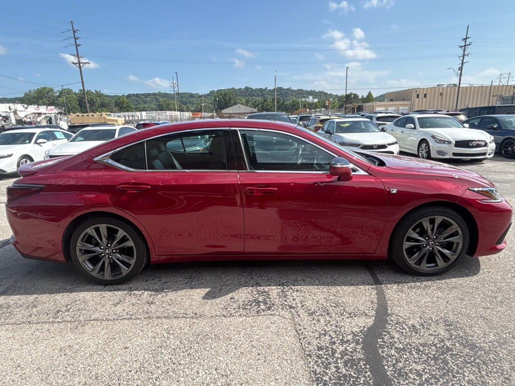 2021 Lexus ES 350 Image 9