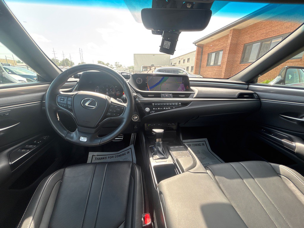 2021 Lexus ES 350 Image 28