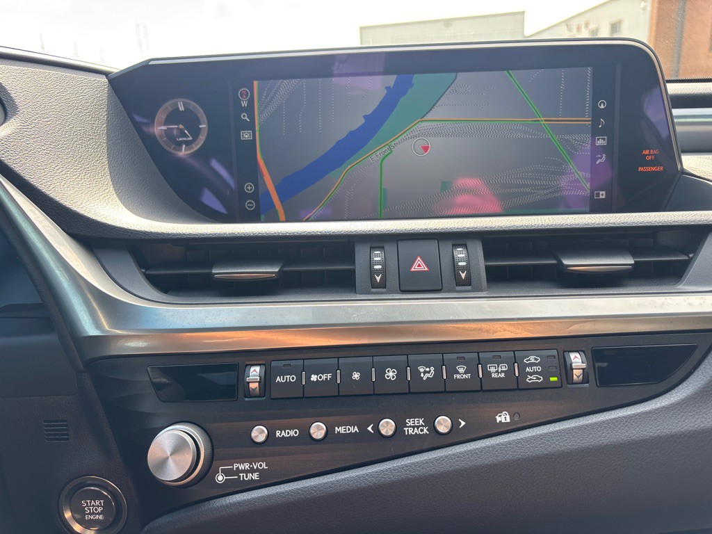 2021 Lexus ES 350 Image 33