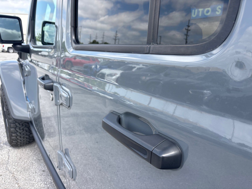 2023 Jeep Wrangler Image 14