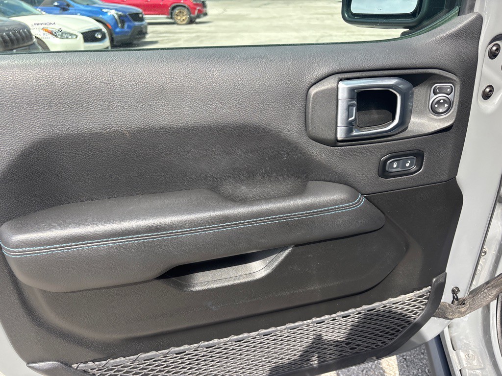 2023 Jeep Wrangler Image 16
