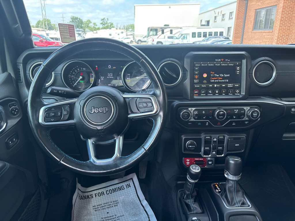 2023 Jeep Wrangler Image 22