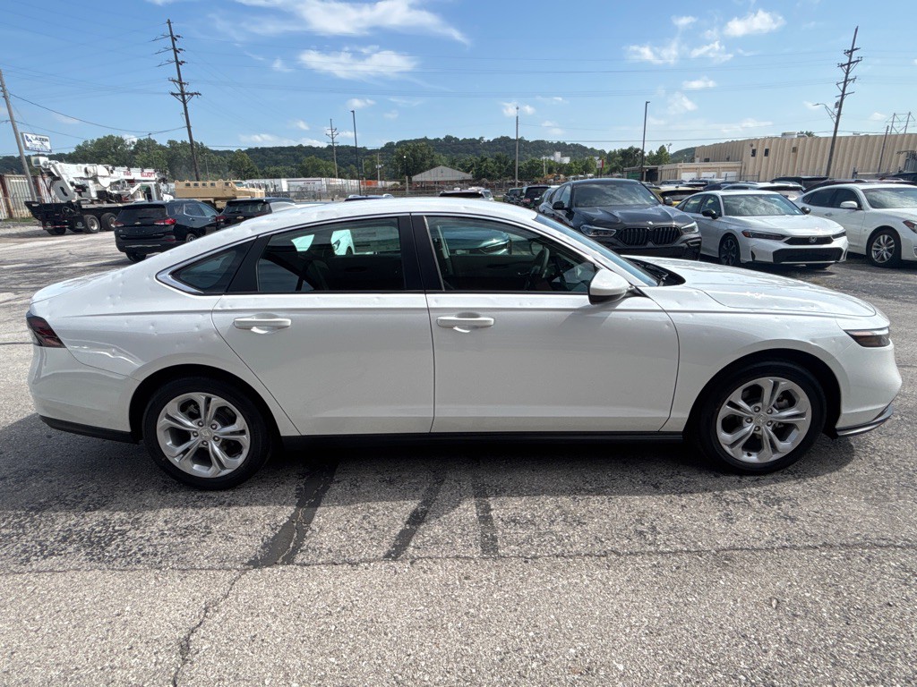 2026 Honda Accord Image 9