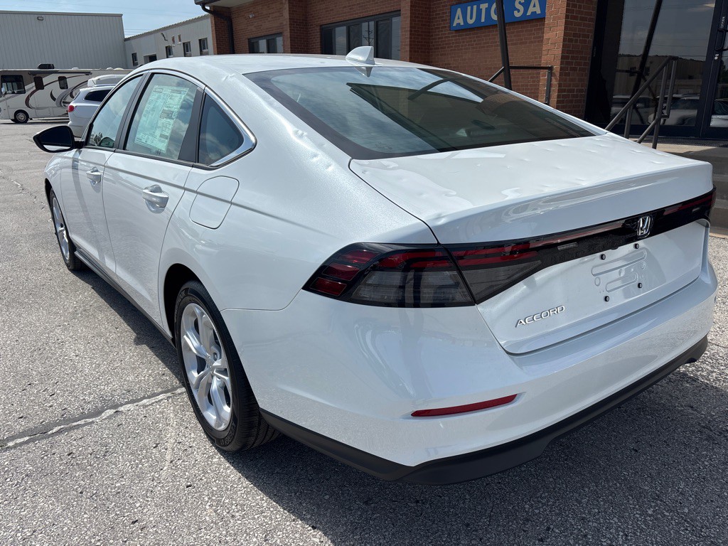 2026 Honda Accord Image 17
