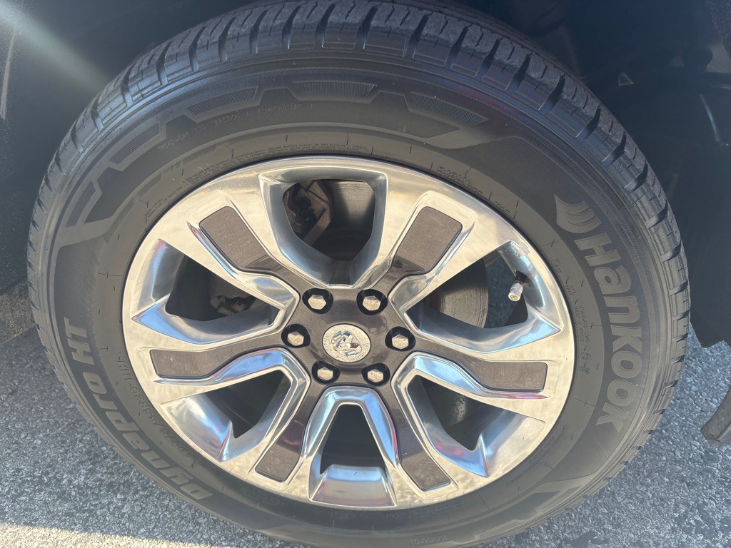 2020 RAM 1500 Image 5