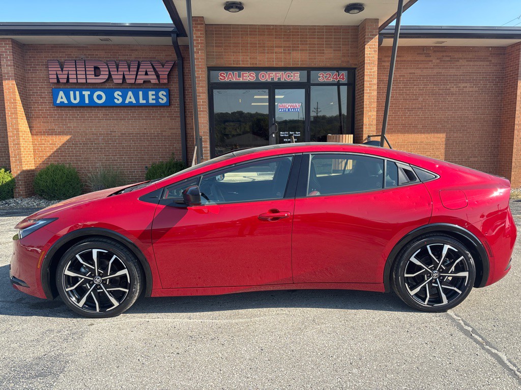 2026 Toyota Prius Image 1