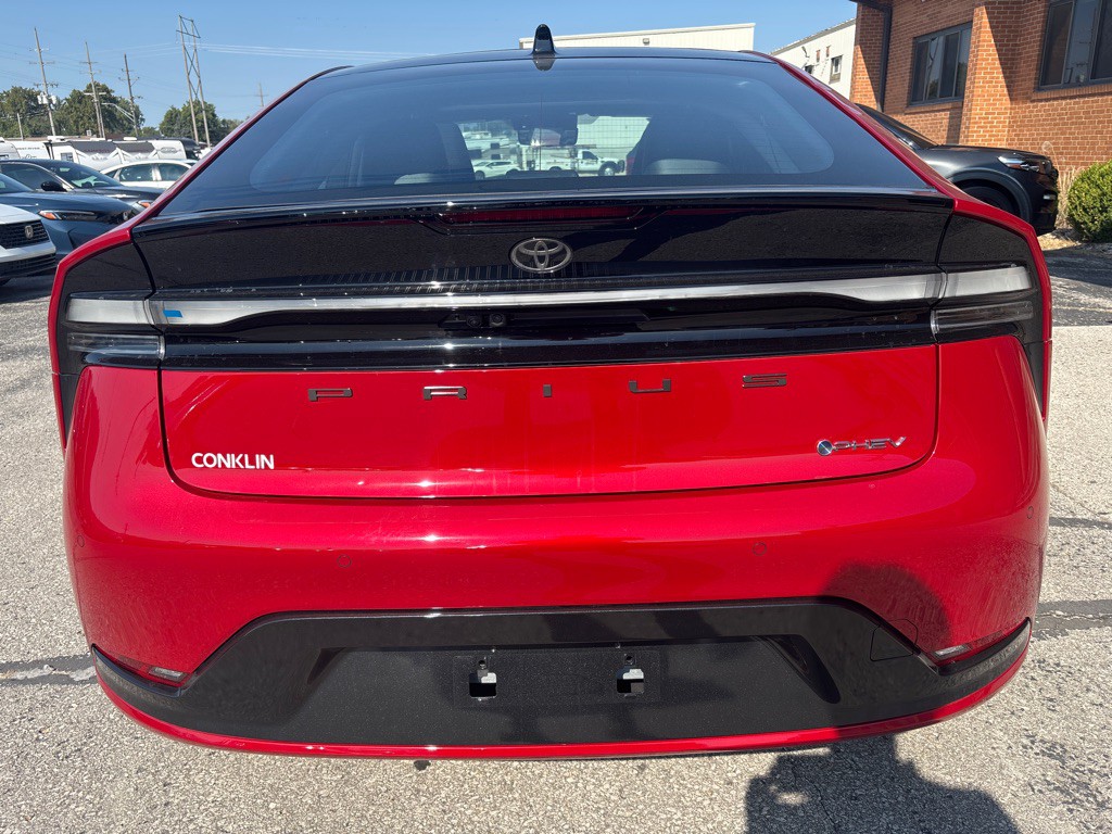 2026 Toyota Prius Image 11