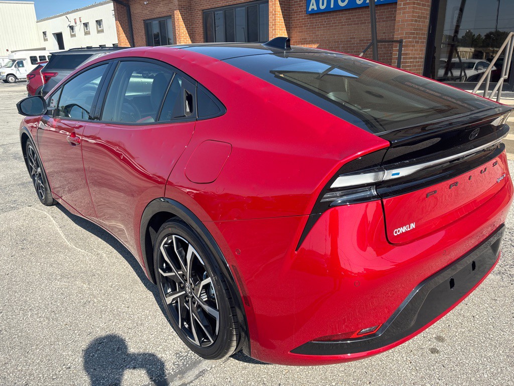 2026 Toyota Prius Image 13