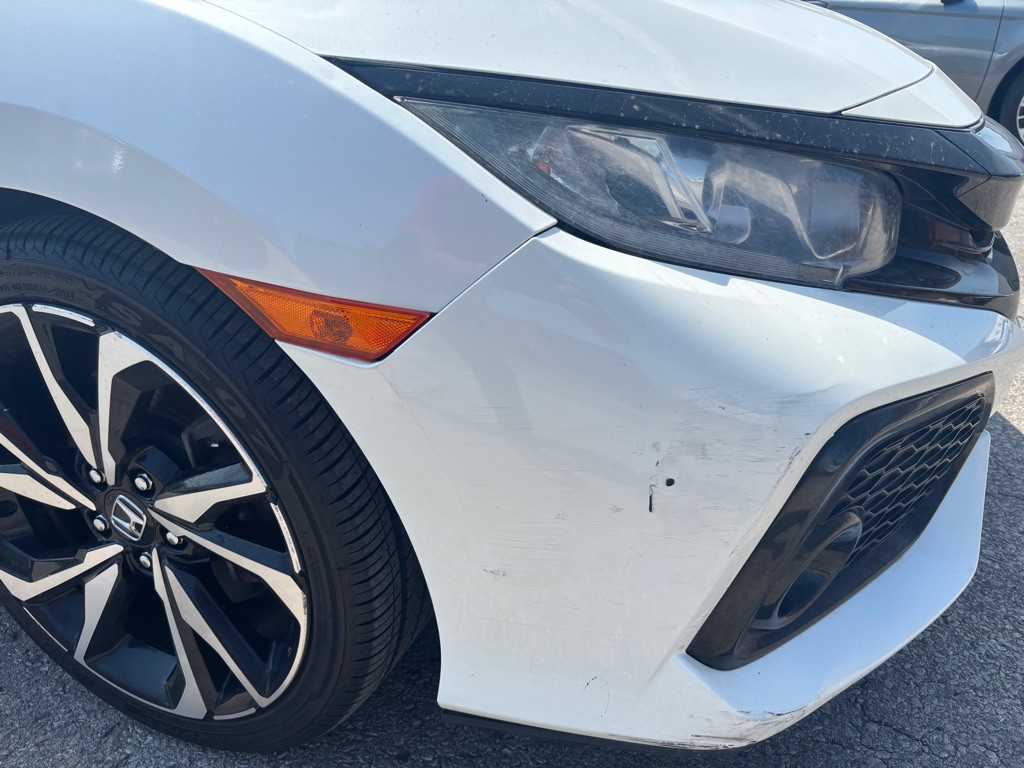 2017 Honda Civic Image 9
