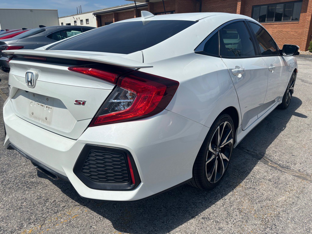 2017 Honda Civic Image 10