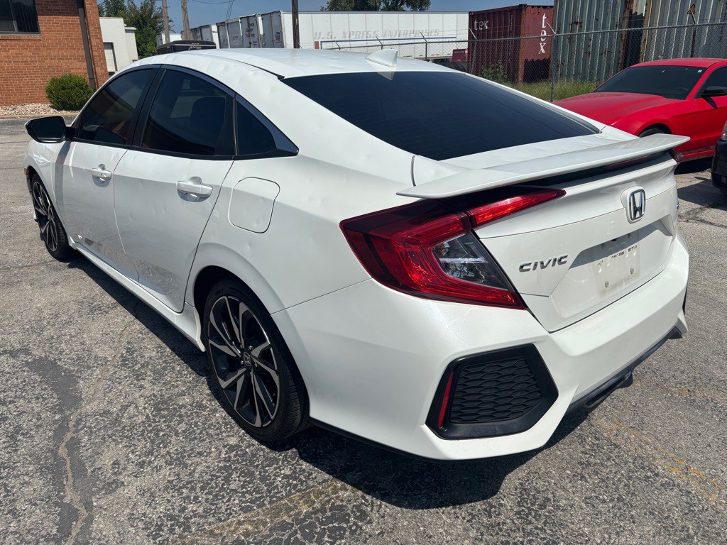 2017 Honda Civic Image 14