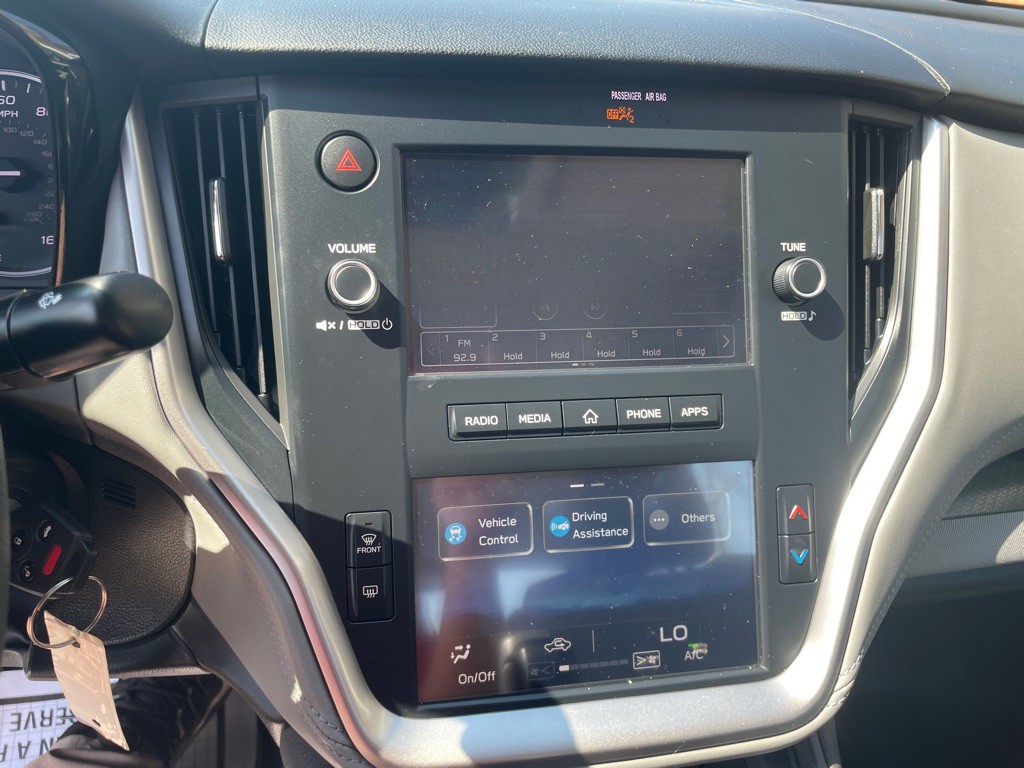 2020 Subaru Legacy Image 16
