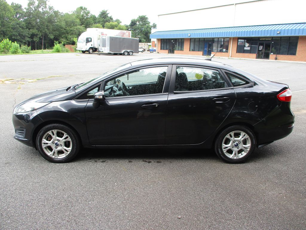 2014 Ford Fiesta Image 4
