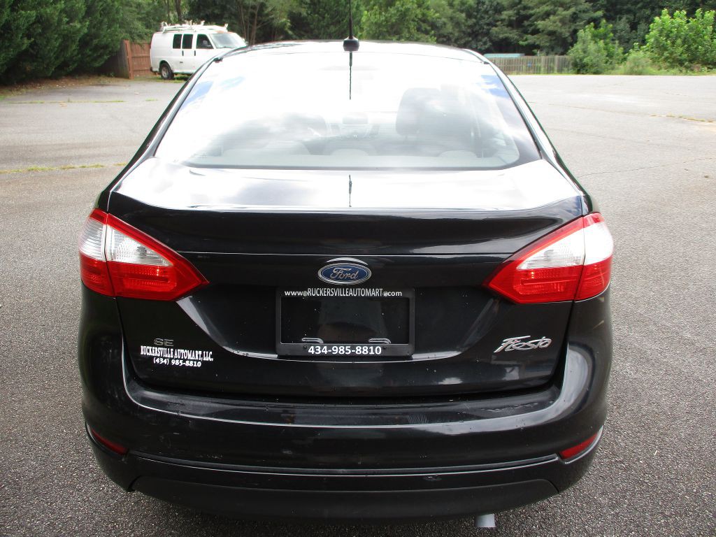 2014 Ford Fiesta Image 6